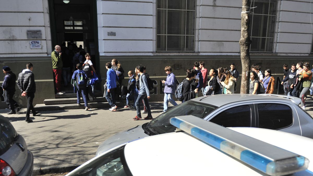 Educación busca a los responsables de las amenazas de bomba en las ...