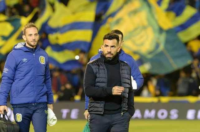 Central: Carlos Tevez utiliza muchos nombres y obtiene poco rédito
