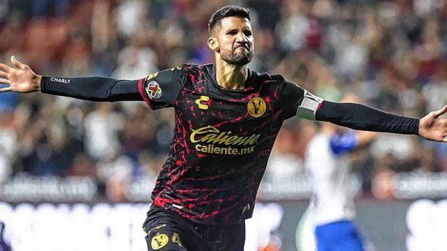 Lisandro López deja Tijuana para unirse al fútbol de Arabia Saudita.