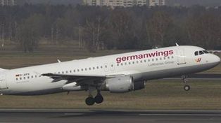 Paso a paso, cómo fue el vuelo fatal del Airbus A320 que se estrelló en los alpes