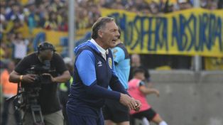 Miguel Russo comandará el entrenamiento de este domingo en Arroyo Seco.