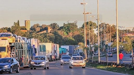 Restringen circulación de camiones para el final del feriado de Carnaval