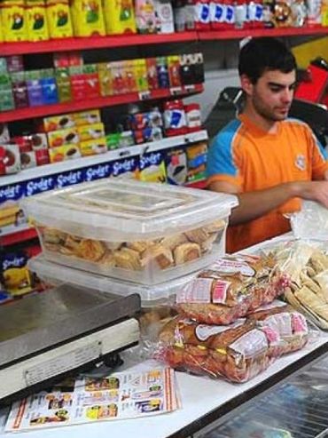 Preocupa el cierre de comercios de cercanía por la caída del consumo