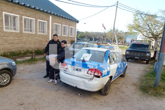 Centenario: Los mismos ladrones robaron otro colectivo anoche, dijeron de la Línea 8