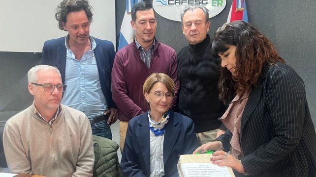 Cafesg abrió sobres para tres obras escolares en Uruguay y Colón