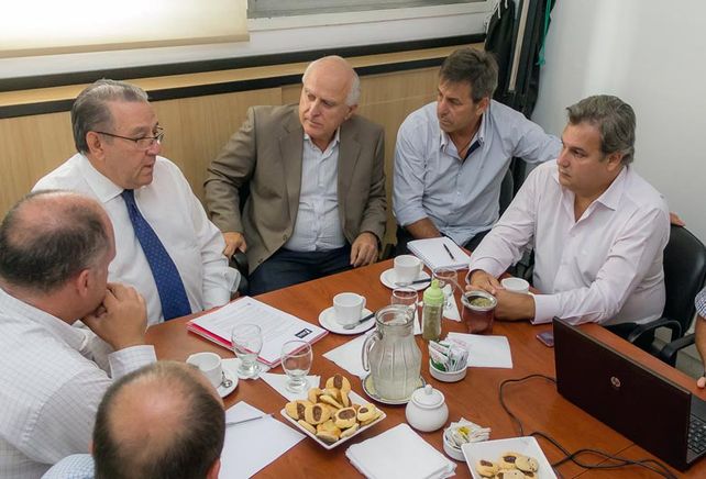 Lifschitz: “Hay que sostener el plan de inversiones en materia de obras hídricas”