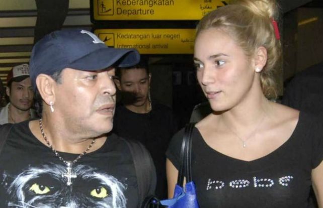 ¡Increíble! Rocío Oliva le dijo cornudo a Maradona