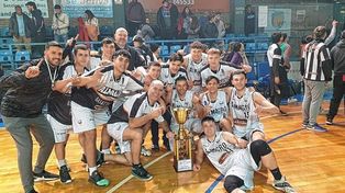 Almagro apenas perdió dos partidos en su camino al título del Torneo Dos Orillas de Básquet.