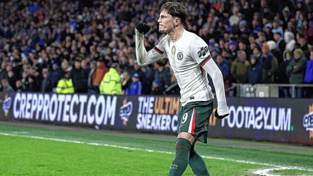 Garnacho selló la clasificación de Chelsea a las semis de la Copa de la Liga