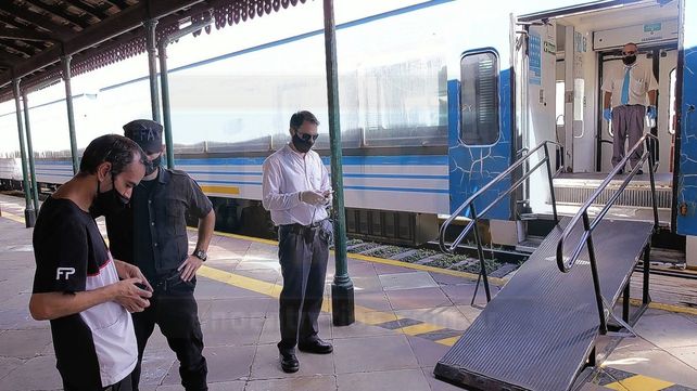 Tren que une Paraná y Colonia Avellaneda cumplió 10 años