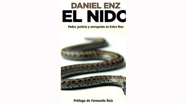 Daniel Enz muestra que la provincia de Entre Ríos atrasa en materia de república
