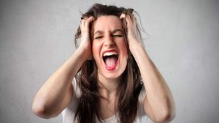Asociar el mal humor con la falta de relaciones sexuales es un mito machista