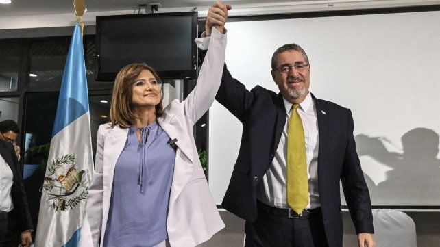 Bernardo Arévalo se impuso en balotaje&nbsp; conservadora Sandra Torres por 58