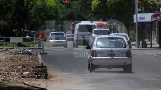 Habilitaron la mano sur de Bulevar, tras 10 meses de trabajos en la zona del socavón