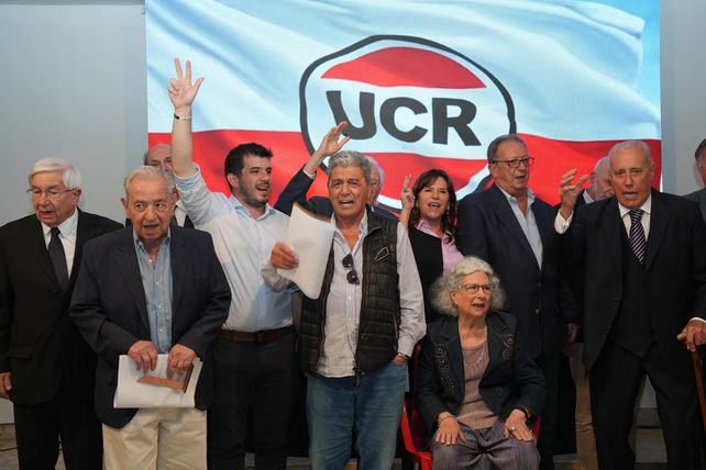 La UCR homenajeó a los legisladores nacionales del partido que asumieron en 1983