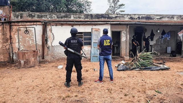 El allanamiento en la zona rural dejó como saldo el hallazgo de distintos elementos fruto de delitos