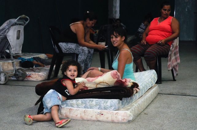 Aún quedan 2.433 evacuados en territorio santafesino
