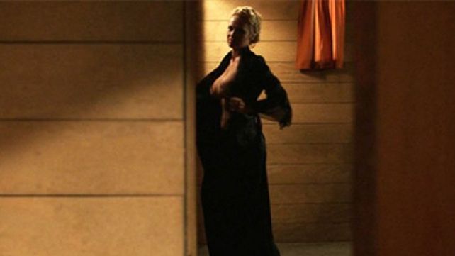 A los 49 años protagonizó un desnudo caliente para una película A los 49 años protagonizó un desnudo caliente para una película