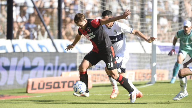 Mateo Silvetti es uno de los jugadores más desequilibrantes de Newells.