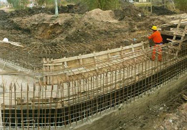 Entre Ríos finalizará el 2015 con 28 obras hidráulicas estructurales ejecutadas