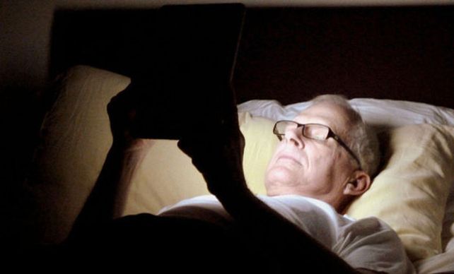 A los que leían un e-book autoiluminado les llevaba más tiempo quedarse dormidos.