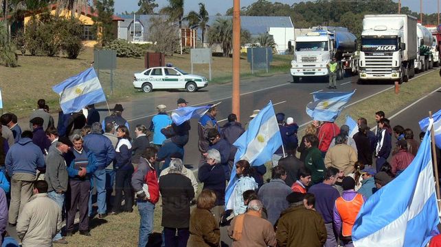 Mesa de Enlace hará paro el miércoles por el gasoil