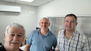 Hugo Grassi ,de la Federación de Clubes, Luis Szczech de la &nbsp;Azkru y Pablo Hojman de personería Jurídica trabajaron por el karting.