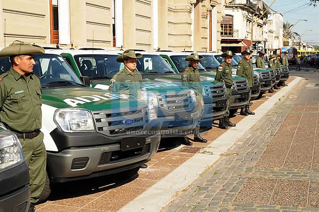 Detienen a tres policías por matar y robar cerdos en el norte santafesino
