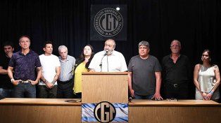 La CGT junto a ambas CTA, Trabajadores de la economía popular (UTEP), movimientos sociales y multisectoriales paran y se movilizan en todo el país&nbsp;