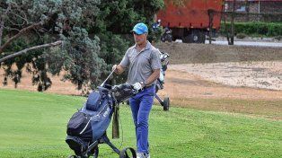 Gabriel Batistuta se escapó a Entre Ríos para un día de golf.