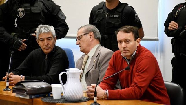 En la mira. Valdés y Bellagio junto a su abogado al ser imputados.