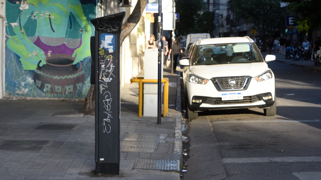 El estacionamiento medido en Rosario funciona los días hábiles, sábados y medio feriados.