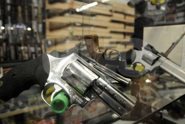 Rechazo a la medida de Corral: Está demostrado que prohibir es mucho más fácil que efectivo