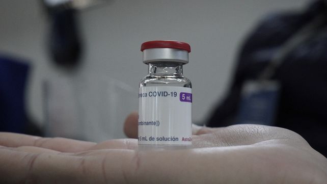 AstraZeneca se aplicó en Rosario y el resto del país