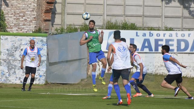 A prueba: El delantero Javier Gómez Varas jugó para el primer equipo de Atllético Paraná. El ex Defensores de Belgrano será evaluado por el cuerpo técnico. Foto UNO Mateo Oviedo
