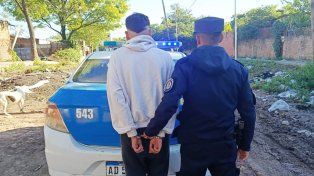 La agresión ocurrió durante una fiesta de cumpleaños en la Cortada 542, en Paraná. La víctima es un joven de 20 años y el autor del ataque un adolescente de 15&nbsp;