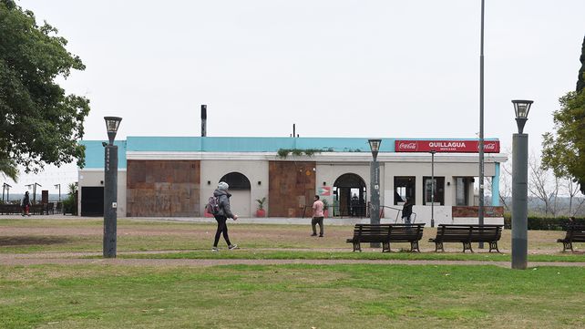 Los bares de la costa central se renuevan para lucir a pleno en el verano