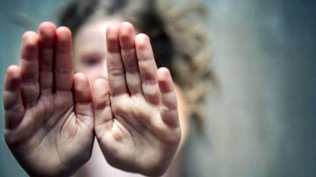 {altText(<p>Los chicos y chicas pueden expresarse con los hashtag #LaProfeTeCreeSiempre &nbsp;#ConLesPibesNo, entre otros.</p>,Una semana de acciones en contra del abuso infantil)}