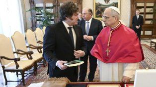 Milei sobre la salud del Papa León XIV: Toda la Argentina le desea una pronta y completa recuperación