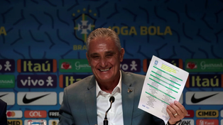 Con una amplia sonrisa, Tite dio a conocer los nombres de los 26 jugadores de Brasil que van al Mundial de Qatar.