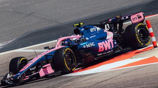 El Alpine de Franco Colapinto, en la pretemporada de Baréin. Ni ahí ni en Arabia Saudita correrá la Fórmula 1 en abril.