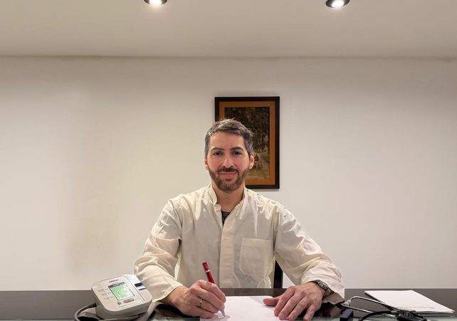 Andrés Toussaint es el director del Hospital Geriátrico provincial, de Rosario 