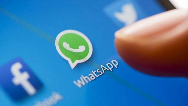 Ignorá estos mensajes engañosos que te llegan por Whatsapp