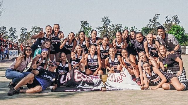 Alma Juniors de Esperanza se consagró campeón del Regional Sub 16 C.