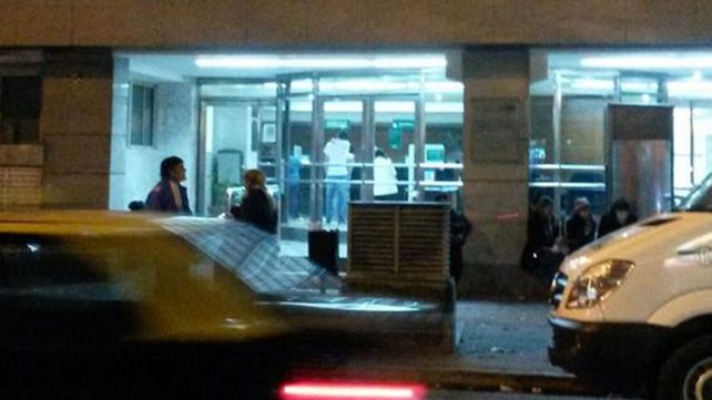 La víctima fue trasladada al hospital San Carlos y luego La víctima fue trasladada al hospital San Carlos y luego