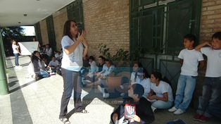 A partir del lunes, los chicos de la escuela Juan de Garay tendrán mesas y sillas