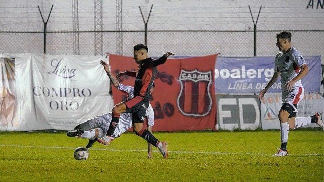 Colón jugó en Buenos Aires y fue una derrota.
