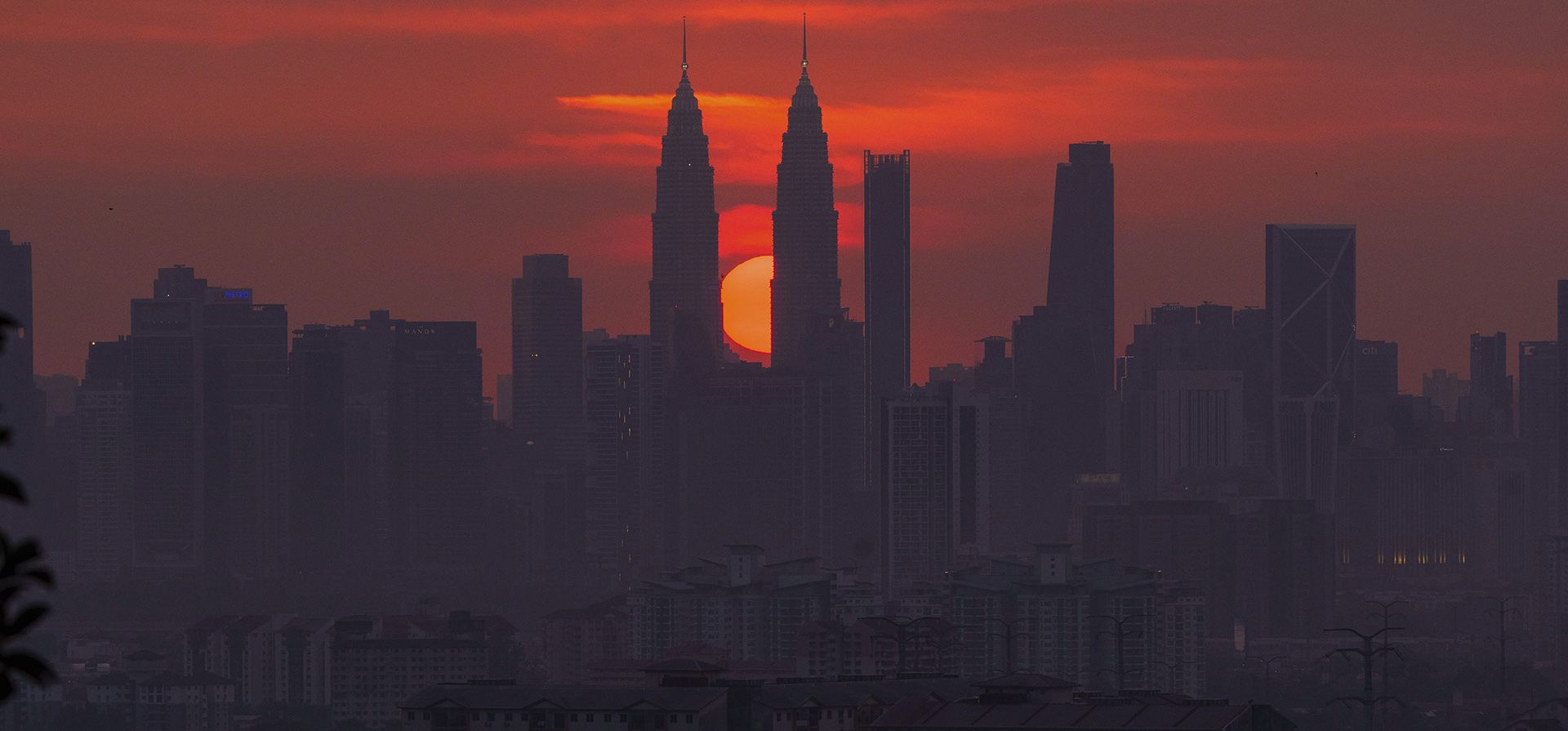 El sol se pone tras el centro de Kuala Lumpur, Malasia, el lunes 30 de junio de 2025. (Foto AP/Vincent Thian) El sol se pone tras el centro de Kuala Lumpur, Malasia, el lunes 30 de junio de 2025. (Foto AP/Vincent Thian)