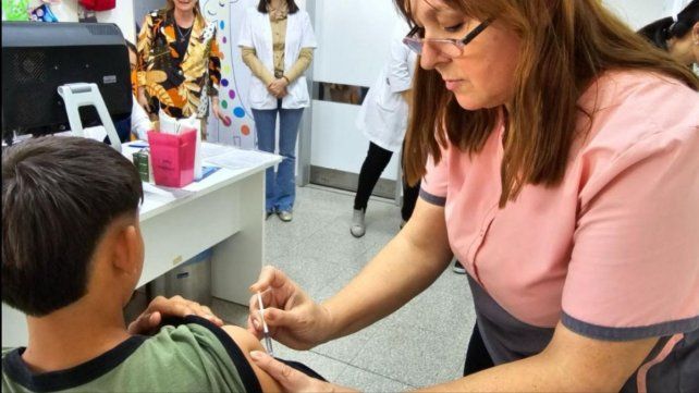 Cifras que alertan por la vacunación: menos de la mitad de los niños de cinco años en Santa Fe recibió refuerzos o segundas dosis