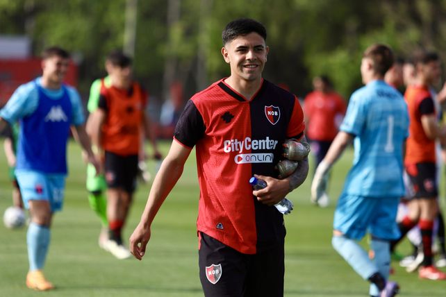 Sotelo fue titular ante el Matador y jugó 54’